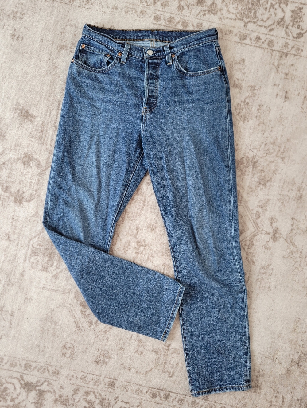 Levi’s Water<Less Women’s 28x30‎ Straight Leg Jeans Medium Wash Button Fly